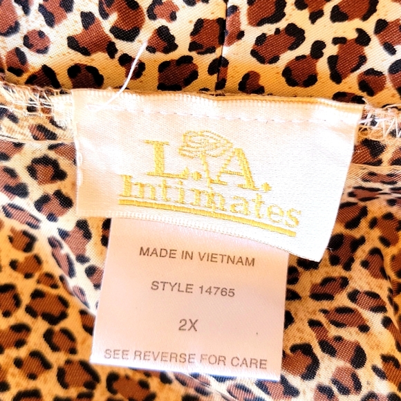 L.A. Intimates Exotic Cheetah Print Satin Robe 2X - Picture 4 of 5